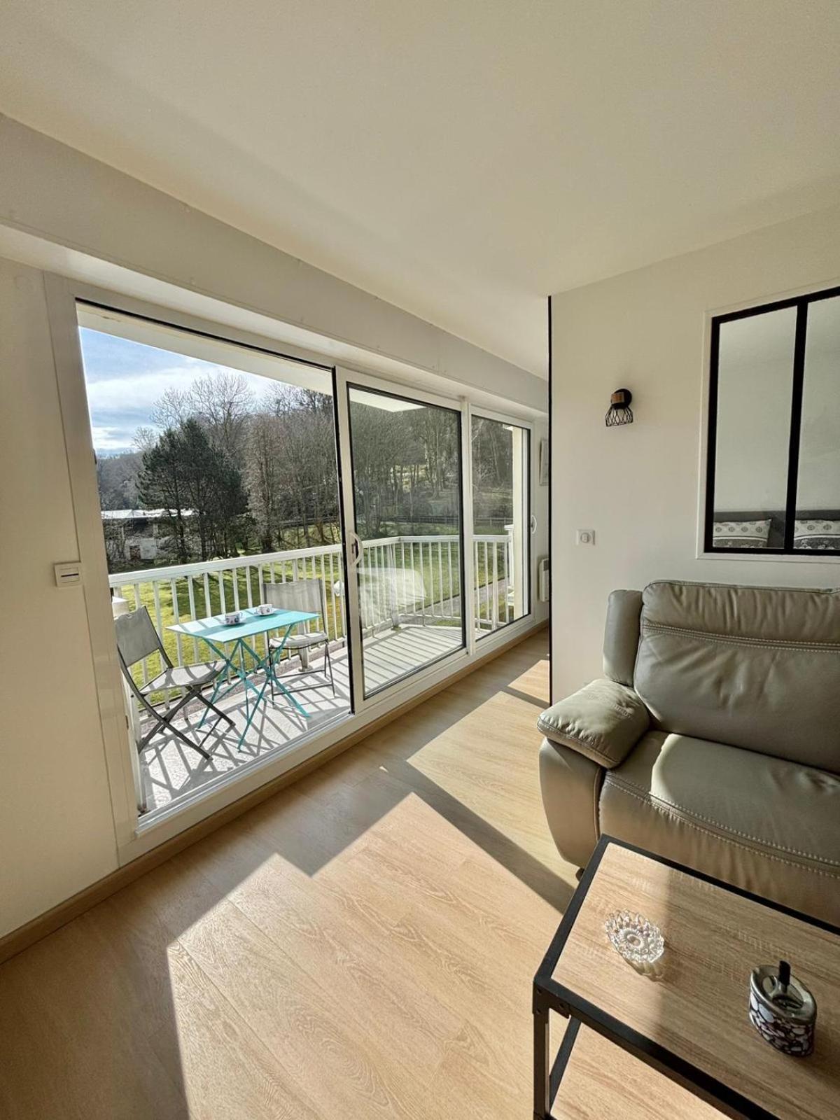 Les Charmes Du Bosquet Parc D'Amour Et Nature Parking Prive Securise Etretat Exterior photo